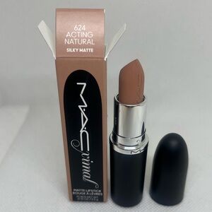 New MAC Cosmetics Acting Natural Nude Lipstick